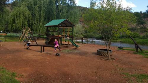 Old Mill Lodge & A La Carte Restaurant