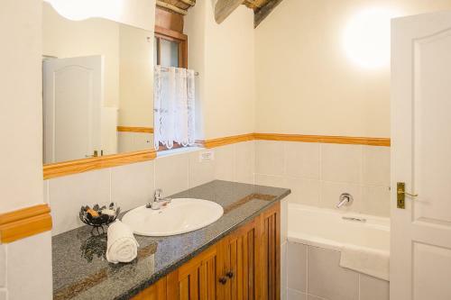 Apartamentos Coral Tree Cottages