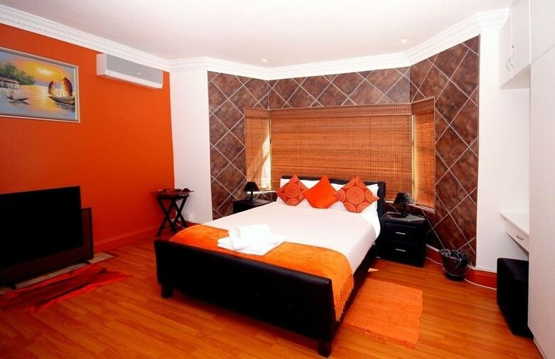 Hostal Me Casa Guest House