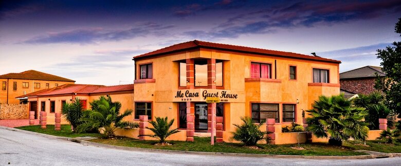 Hostal Me Casa Guest House