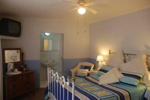 Hostal Bluewater Guesthouse