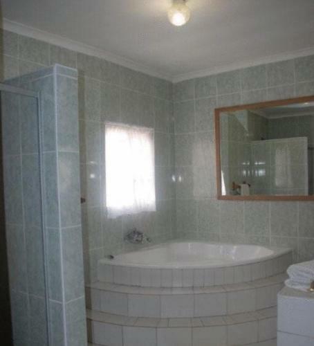 Hostal Bluewater Guesthouse