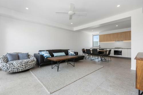 Villa Brand New Ocean Avenue Townhouse