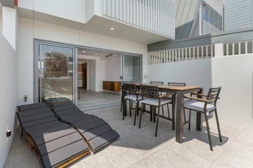 Villa Brand New Ocean Avenue Townhouse
