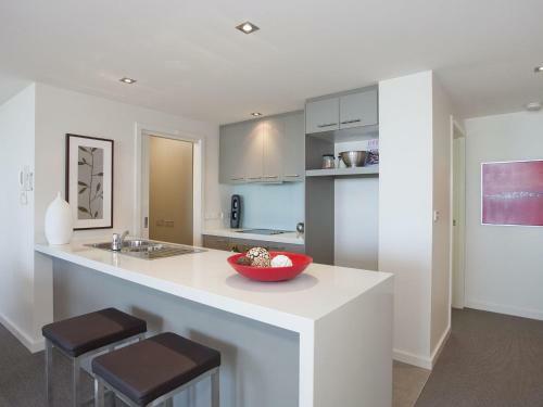 Point Grey Apartment 14 - The Point