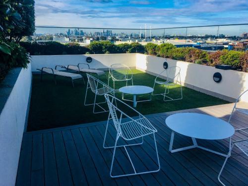 Apartamento Modern, Clean, Luxury At The Right Price.....