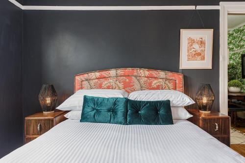 Cosy Apartment On Vincent Gardens Near Restaurants