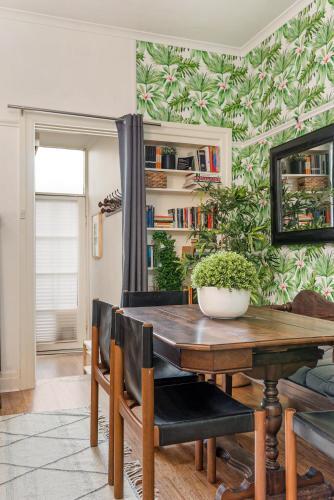 Cosy Apartment On Vincent Gardens Near Restaurants