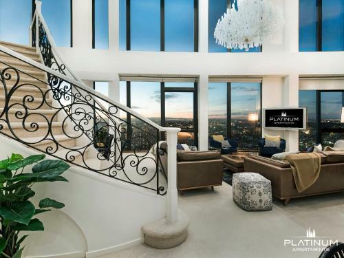 Platinum Apartments At The Victoria Rooftop Penthouse