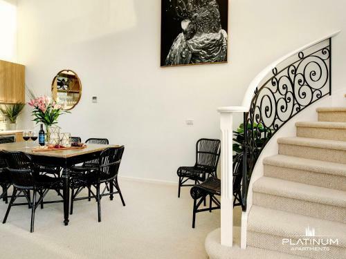 Platinum Apartments At The Victoria Rooftop Penthouse