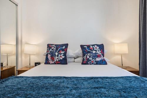 Apartamento Cosy Unit With Balcony Near Dining And Shopping