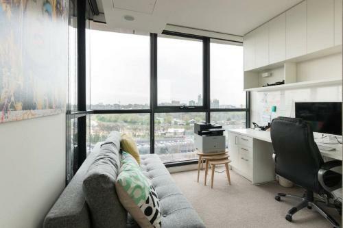 Apartamento Laurent Balcony Views Steps From Laneway Vibes