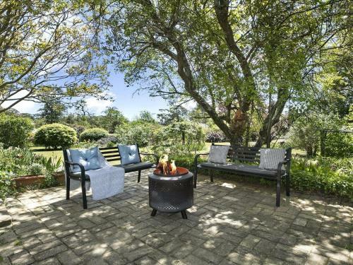 Bourne Cottage - Perfect For All Seasons