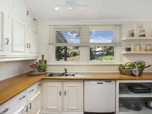 Bourne Cottage - Perfect For All Seasons