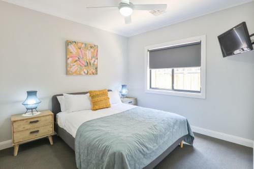 Indulge Luxury Homes - Dockside Marina