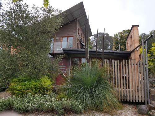 Eco Villa Mt. Beauty-near Falls Creek & Bright