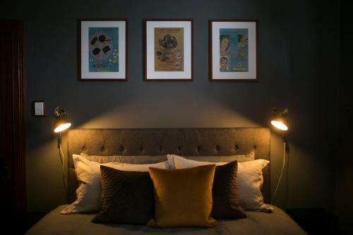 William Arnott Hotel