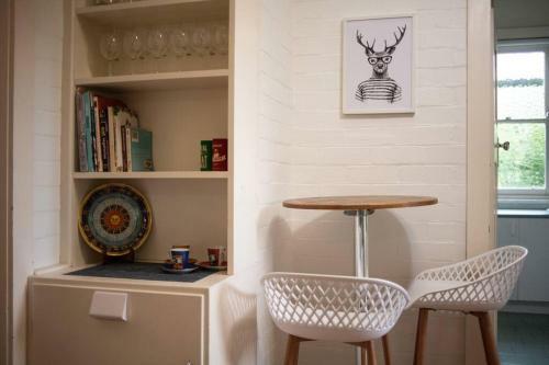 'kyona' By Your Innkeeper Mudgee