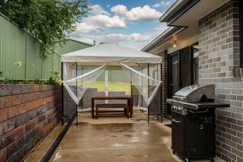 Dunphy Delight By Your Innkeeper Mudgee