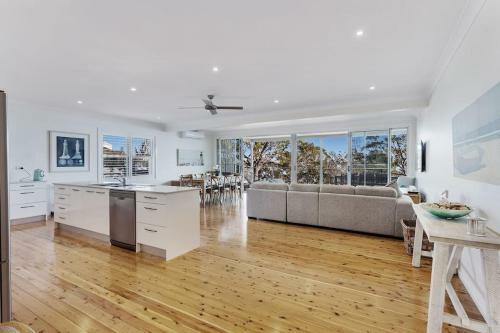 Luxury On Dutchman's Beach!