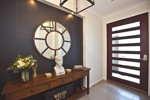 Getaway On Poplars - Comfortable And Well-appointed