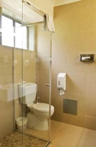 Classic Twin-bed Room 1 In Oakleigh