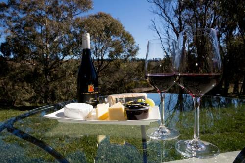 Bed & Breakfast Lakeview Luxury Retreat