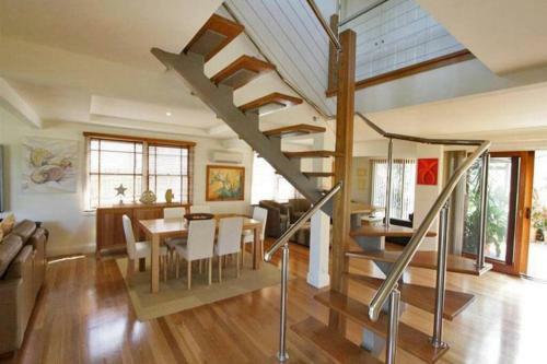 Illalangi - Views, Pool, Walk To Beach