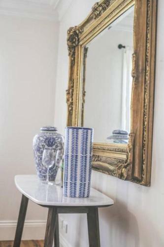Ambrose On Byng - Central Location W/ 2 Bathroom