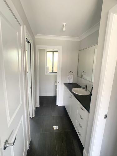 Modern Majestic - Everything You Need - Private Location