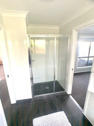 Modern Majestic - Everything You Need - Private Location