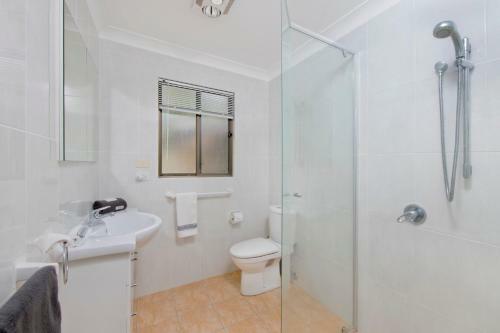 Number One - Tranquility, Views, Walk To Beach