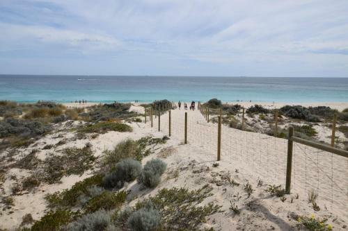 Sandcastles Beachfront ? Luxury Retreat Apartment