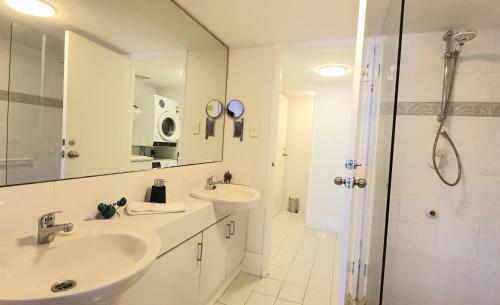Sandcastles Beachfront ? Luxury Retreat Apartment