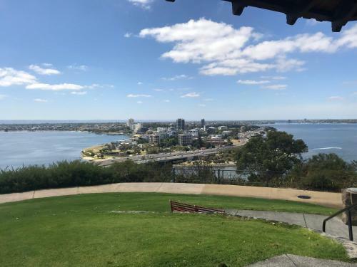 Apartamento M102 Studio Gem In West Perth Free Tranzit Zone