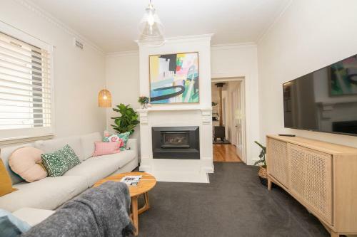 Orana Cottage Stylish And Modern