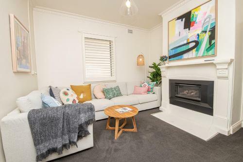Orana Cottage Stylish And Modern