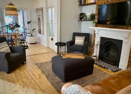 La Mia Casa 159 - Cbd - The Entertainer