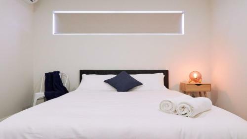 Apartamento Central Garden City Apt - Mobile Hotspot & Wifi -
