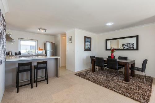 Golden Sands Beach Apartment