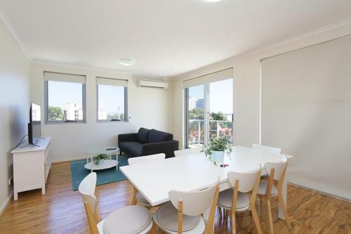 Stunning Two-storey Apartment In Perth's Cbd