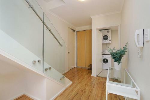 Stunning Two-storey Apartment In Perth's Cbd