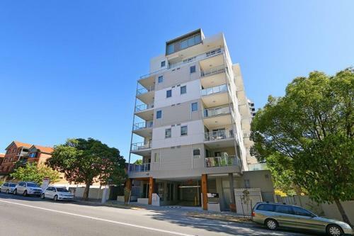 Stunning Two-storey Apartment In Perth's Cbd