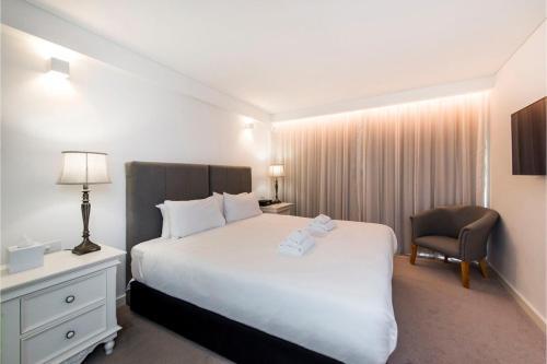 Modern Room W Rooftop Terrace - Centrally Located