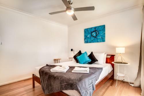 Villa Seventh Heaven Vibrant Restful Pad Maylands/mt Lawley Side