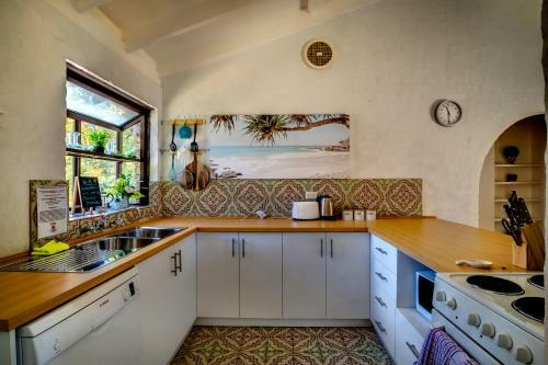 Villa Seventh Heaven Vibrant Restful Pad Maylands/mt Lawley Side