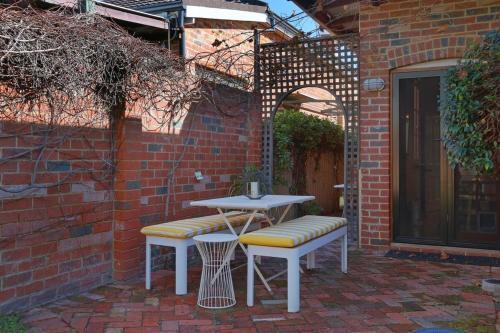 Designer 2-bed House Wgarden - Northbridge Perth