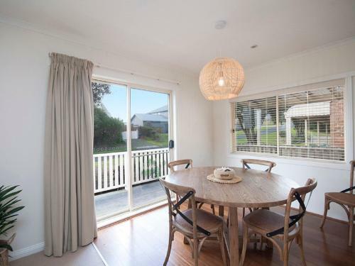Banksia Beach House
