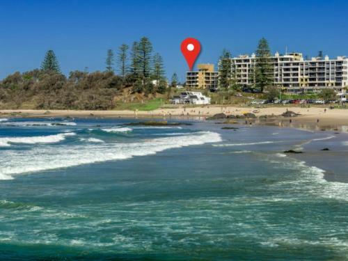 Perfectly Positioned Beachfront Apartment - Unit 6