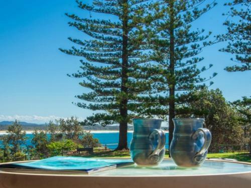 Perfectly Positioned Beachfront Apartment - Unit 6